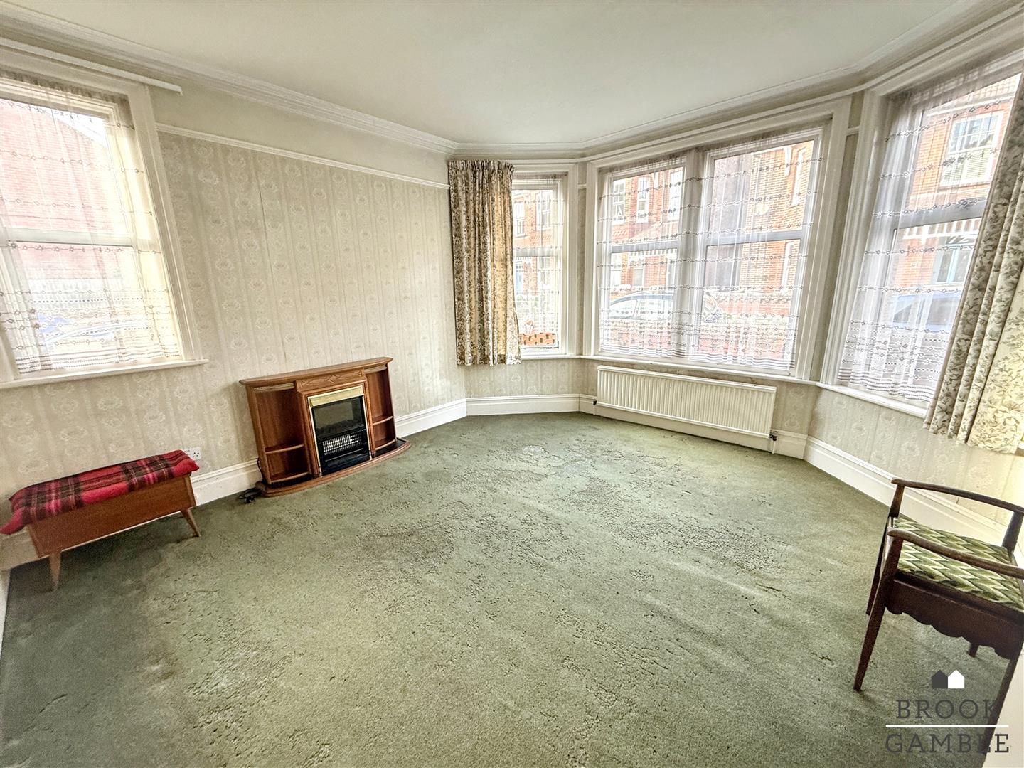 4 Bedroom House. Gore Park Road in Eastbourne,  2